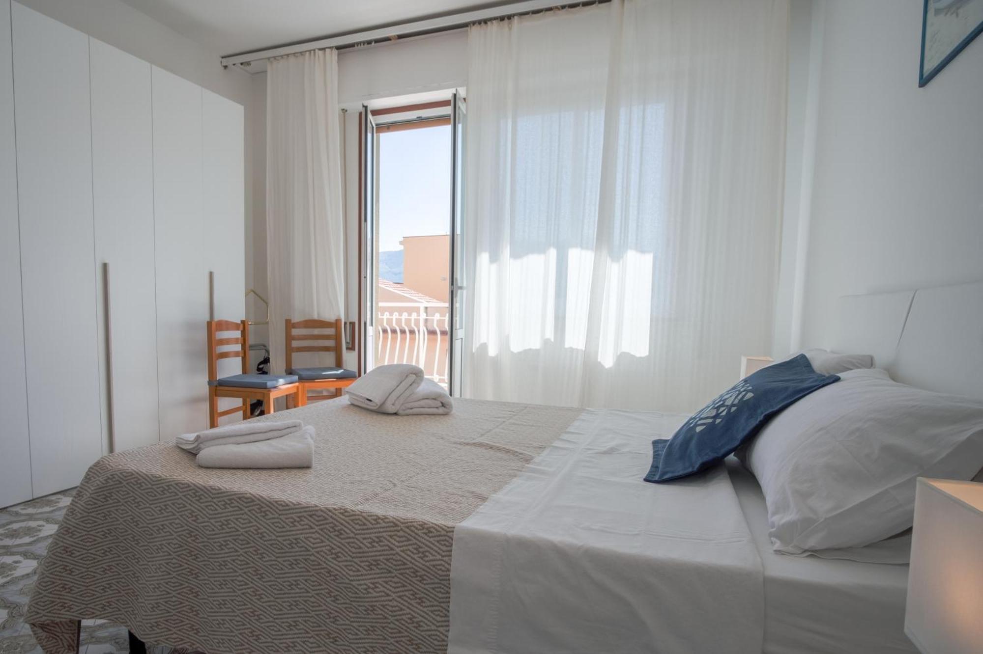 Апартаменты Mondello Sunsea House Экстерьер фото